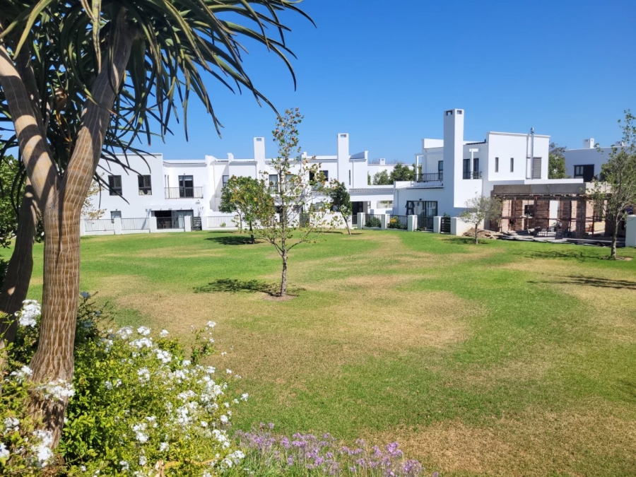 To Let 4 Bedroom Property for Rent in Croydon Gardens Estate Western Cape